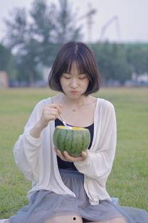 夏季吃瓜少女视频,吃瓜少女的欢乐时光