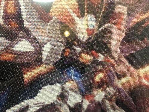 吃瓜群众绣十字绣的视频,一针一线绣出生活乐趣