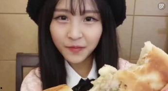 快手网红小妹吃瓜视频是真的吗,快手网红小妹吃瓜视频真相揭晓